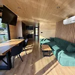 House Boat S Vyhledem Na Wake Port * Brandýs nad Labem-Stará Boleslav