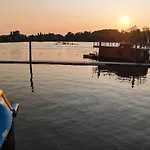 House Boat S Vyhledem Na Wake Port * Brandýs nad Labem-Stará Boleslav