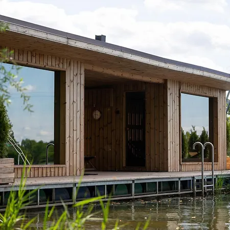 Botel House Boat S Vyhledem Na Wake Port Brandýs nad Labem-Stará Boleslav