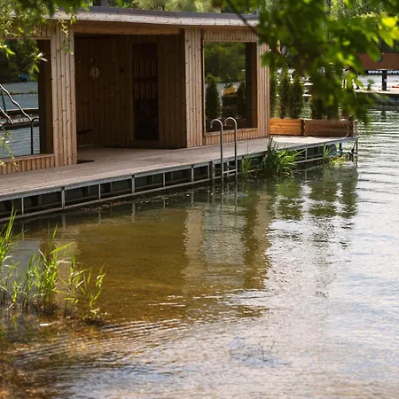 House Boat S Výhledem Na Wake Port * Brandýs nad Labem-Stará Boleslav