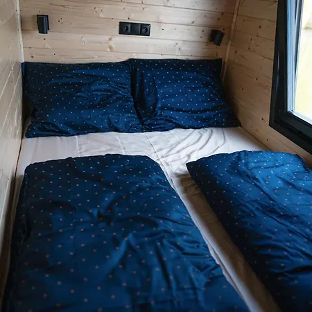 House Boat S Vyhledem Na Wake Port Tekne