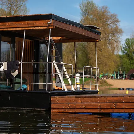House Boat S Vyhledem Na Wake Park * Brandys nad Labem-Stara Boleslav
