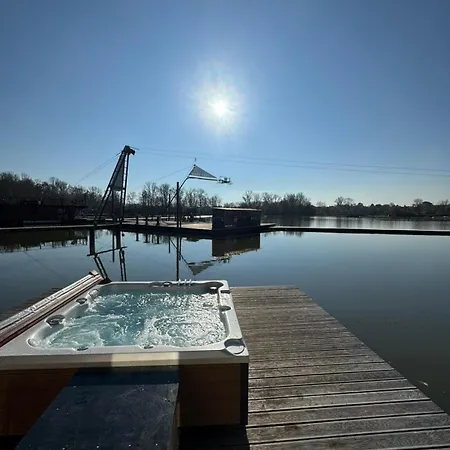 Tekne House Boat S Vyhledem Na Wake Port *