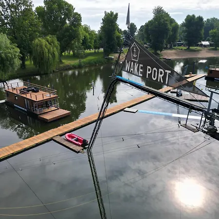 House Boat S Vyhledem Na Wake Port 船屋 Brandýs nad Labem-Stará Boleslav