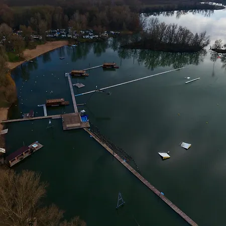 Bådhotel House Boat S Vyhledem Na Wake Port Brandýs nad Labem-Stará Boleslav