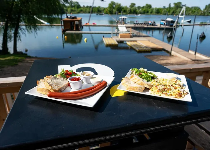 House Boat S Výhledem Na Wake Port * Brandýs nad Labem-Stará Boleslav