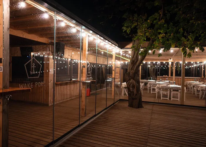 House Boat S Výhledem Na Wake Port Botel