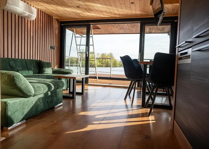 House Boat S Výhledem Na Wake Port Botel