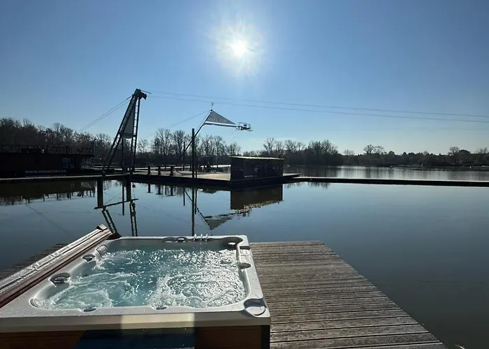 Botel House Boat S Výhledem Na Wake Port *