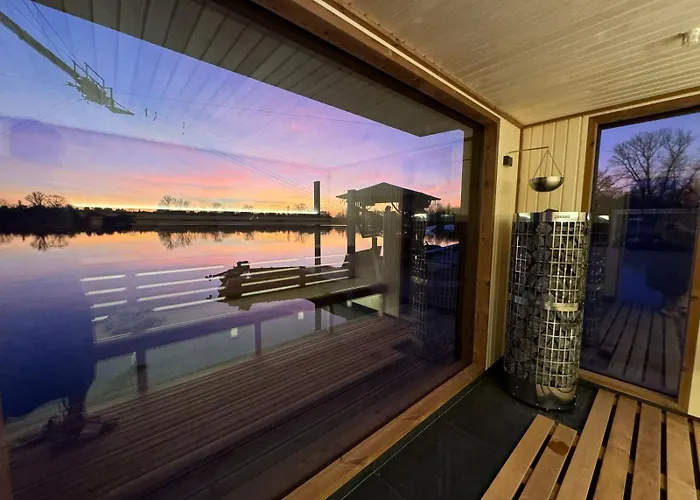 Botel House Boat S Výhledem Na Wake Port