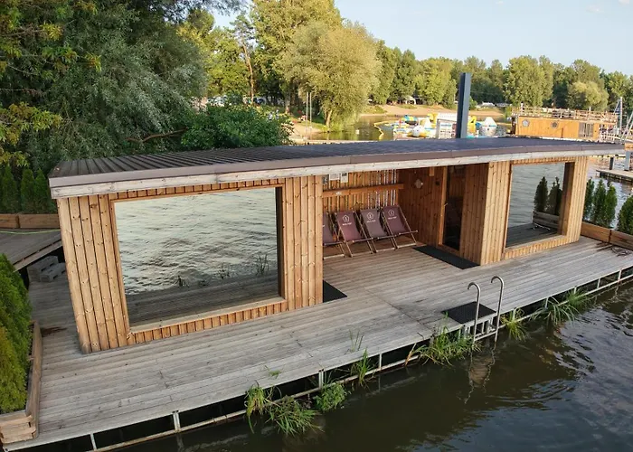 House Boat S Výhledem Na Wake Port Botel