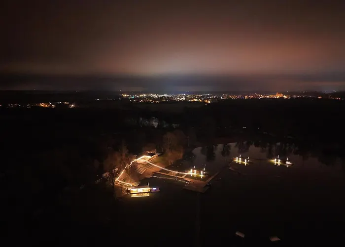 House Boat S Výhledem Na Wake Port * Brandýs nad Labem-Stará Boleslav