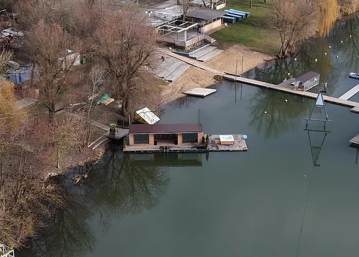 House Boat S Výhledem Na Wake Port * Brandýs nad Labem-Stará Boleslav